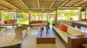 Basic Villa | Terrace/patio