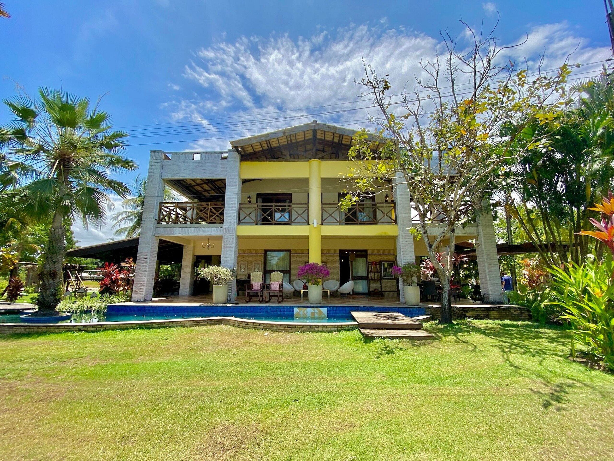 Basic Villa | Exterior