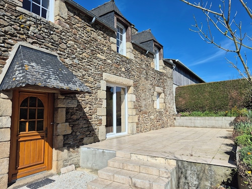 Country house 10 minutes from Saint-Jacut-de-la-mer