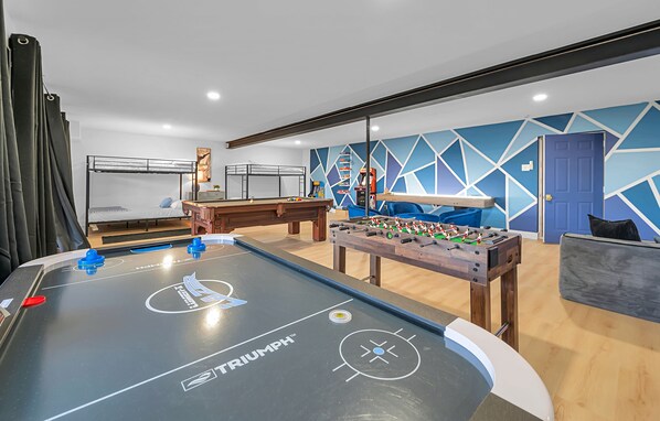 Games room - Panoramic Lake Whitney Views • Hot Tub • Game Room • Sleeps 20 (Clifton)
