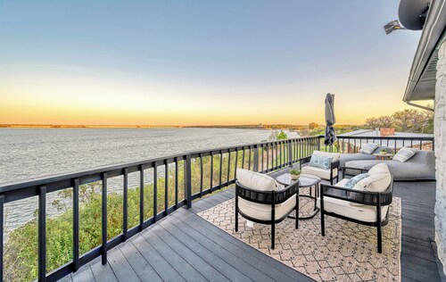 Panoramic Lake Whitney Views • Hot Tub • Game Room • Sleeps 20