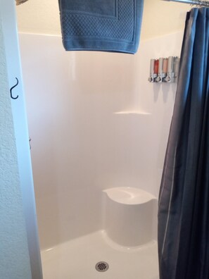 Towels - Mountain Retreat: Privacy & Comfort at 4,400 ft (Mars Hill)