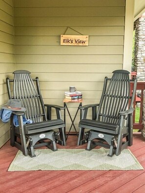 Terrace/patio - Mountain Retreat: Privacy & Comfort at 4,400 ft (Mars Hill)