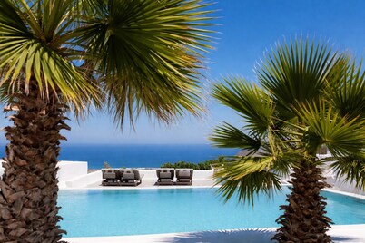 LOFT KAVES POOL AND BAR SUITES-ΣΠΗΛΑΙΩΔΗΣ ΠΑΡΑΔΟΣΙΑΚΗ ΚΑΤΟΙΚΙΑΣ ΜΕ ΘΕΑ ΤΟ ΑΙΓΑΙΟ