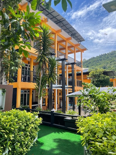 Sharila Beach Resort Perhentian