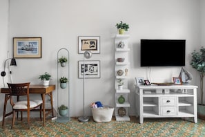 Deluxe Apartment | Desk, laptop workspace, free WiFi - Hipodromo by Otium (San Juan)