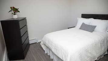 2 Schlafzimmer, Schreibtisch, Reisekinderbett, WLAN