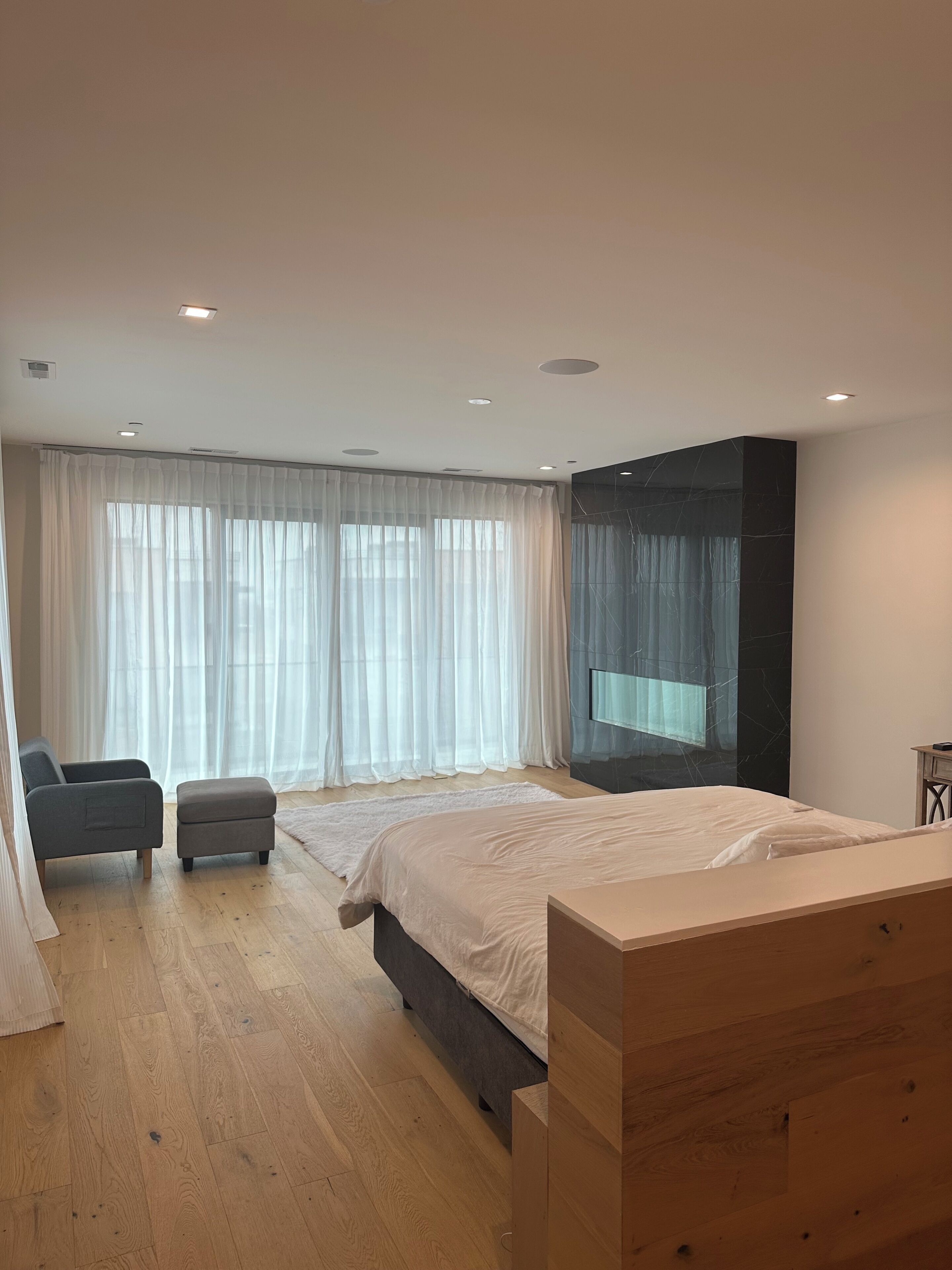 4 chambres, fer et planche à repasser, Wi-Fi, draps fournis
