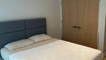 4 chambres, fer et planche Ă repasser, Wi-Fi, draps fournis