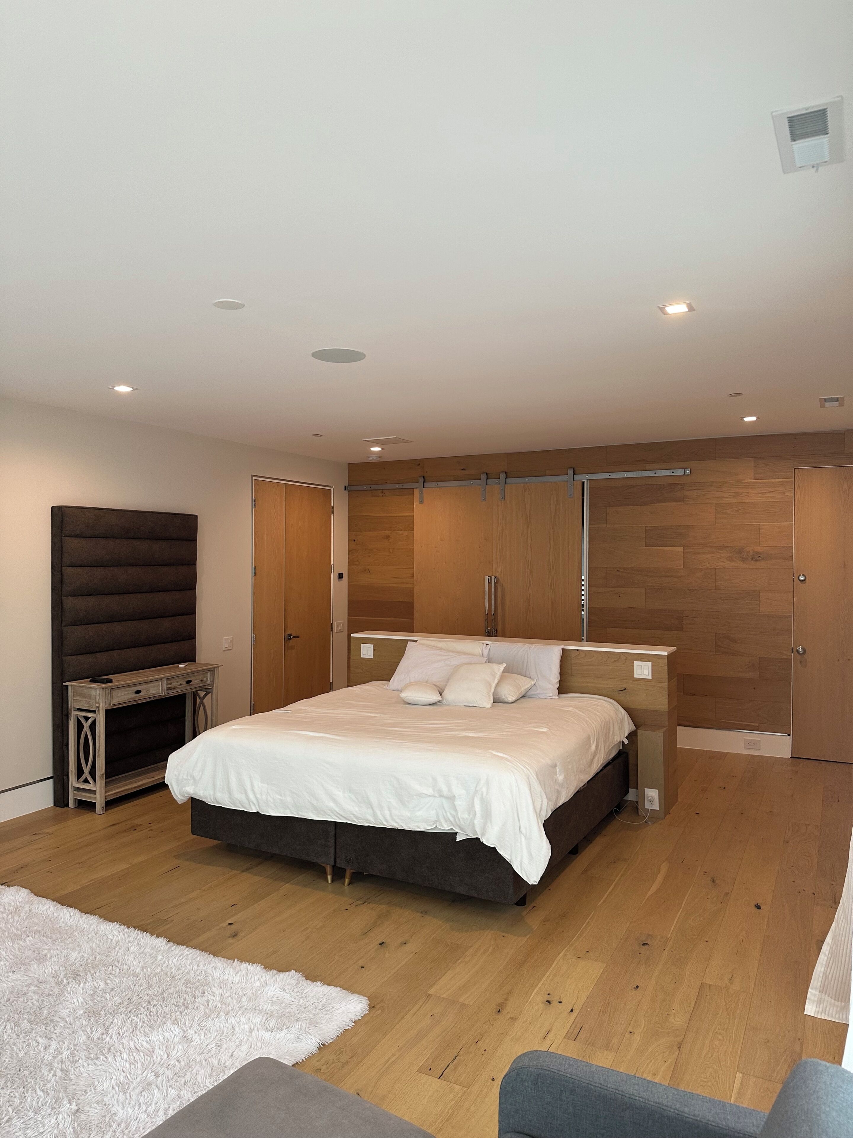 4 chambres, fer et planche à repasser, Wi-Fi, draps fournis