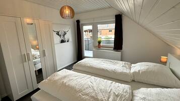 3 Schlafzimmer, Bügeleisen/Bügelbrett, Reisekinderbett, kostenloses WLAN