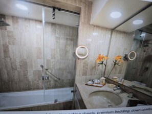 Bathroom - Puerto Vallarta 1 BR, 1 Ba condo - sleeps 4 - living area, full kit. 979 sq.ft. (Puerto Vallarta)
