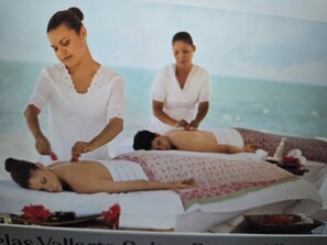 Spa - Puerto Vallarta 1 BR, 1 Ba condo - sleeps 4 - living area, full kit. 979 sq.ft. (Puerto Vallarta)