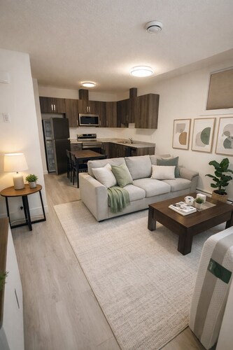 Stylish Basement Suite I Private Entry . Free Parking