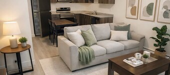 Stylish Basement Suite I Private Entry . Free Parking