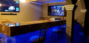 Bar (en la propiedad)