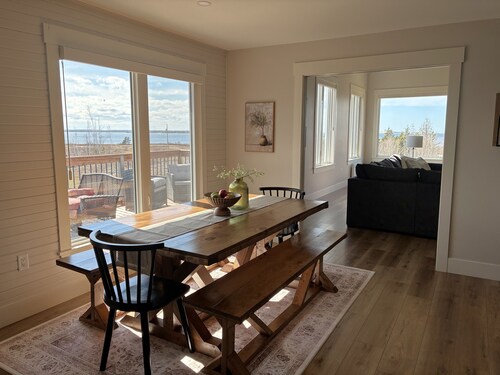 Spacious 6 BR Water view home - Sleeps 11 - Private - Near beach