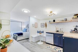 4 多间卧室、客房内保险箱、熨斗/熨衣板、WiFi