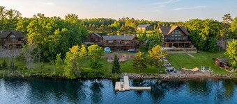 Golf Sim, Sauna, Lakefront Hot Tub & Stargazing