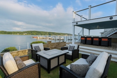 2 Waterfront Houses |Jacuzzi |Dock For Boat|Groups