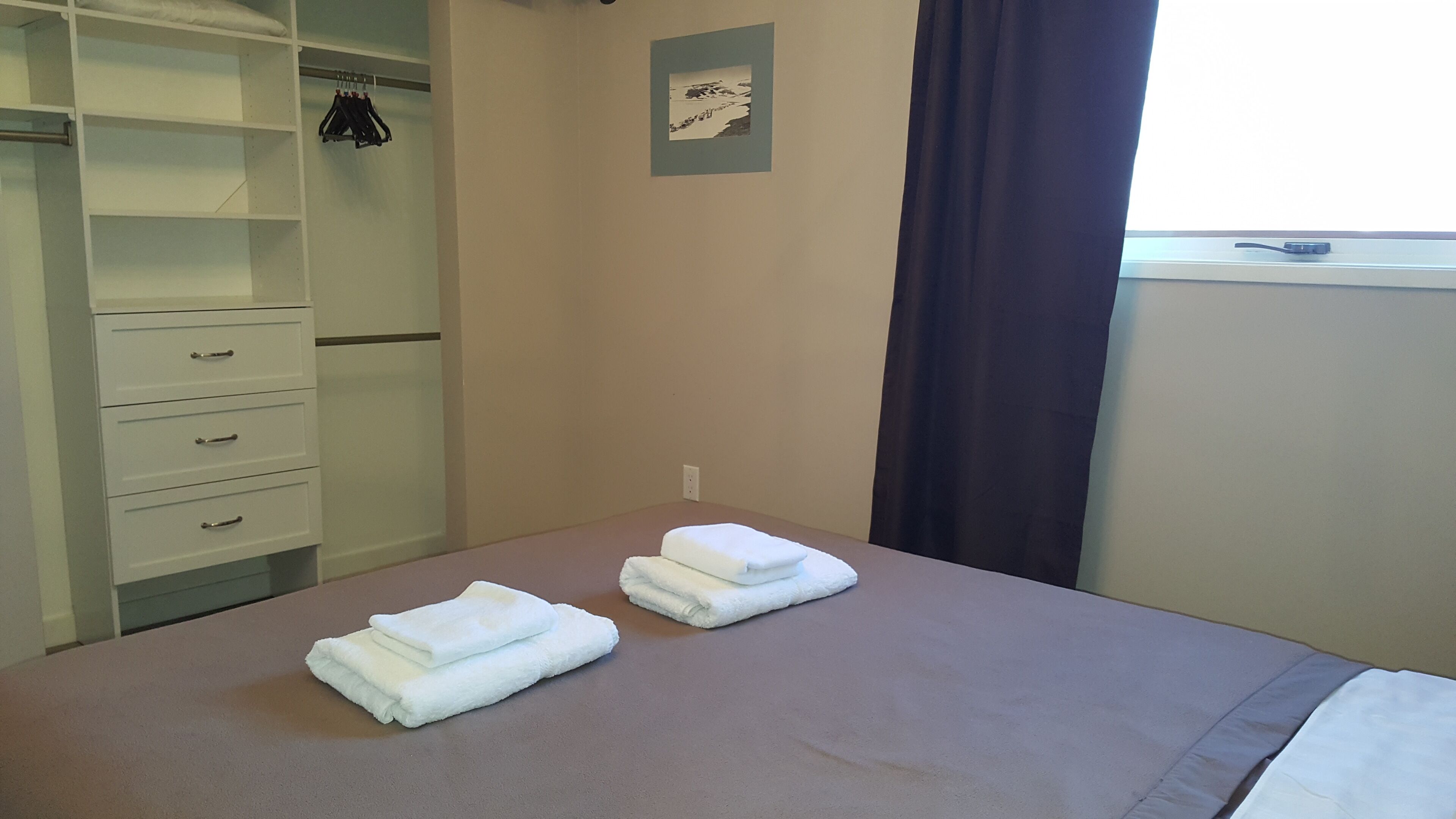 2 chambres, coffres-forts dans les chambres, bureau, Wi-Fi gratuit