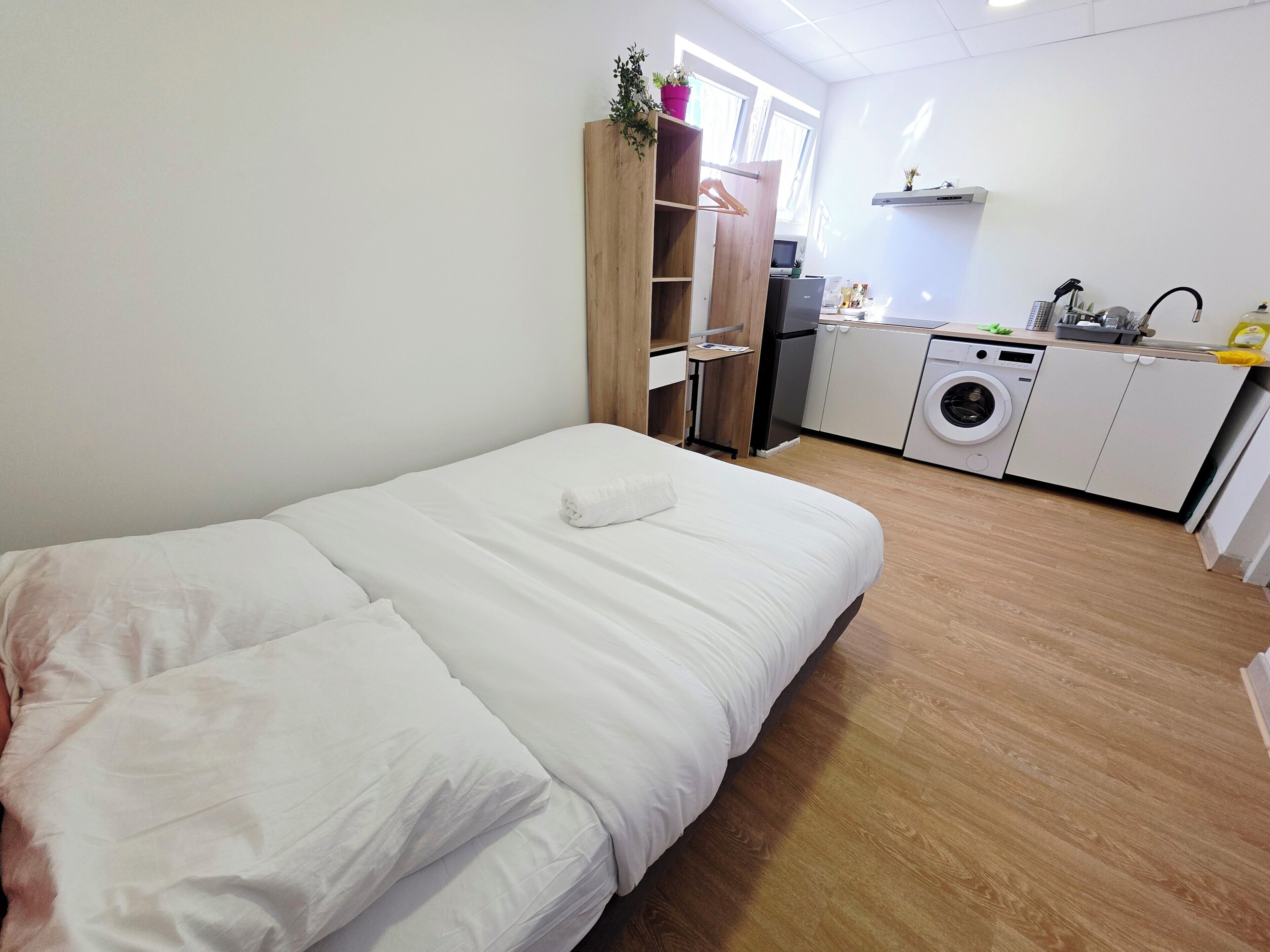 1 bedroom, WiFi, bed sheets