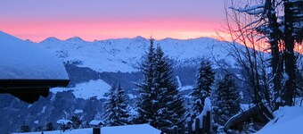 Zillertal Mountainbase 1800 in the middle of the Kaltenbach ski and hiking area