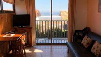 Standard Apartment, Balcony, Partial Sea View | Living area