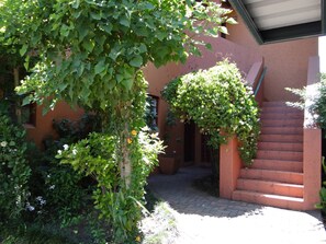 Apartment, 1 Schlafzimmer, Balkon | Garten