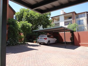 Condo, 1 Bedroom, Balcony | Property grounds