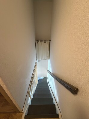 Interior - Mazet T3 air-conditioned swimming pool (La Londe-les-Maures)