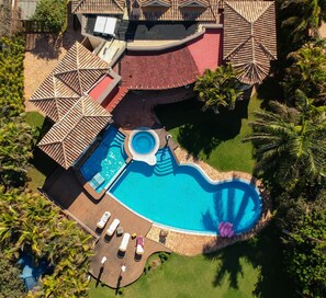 A heated pool - Royal Caribbean Punta Cana (Punta Cana)