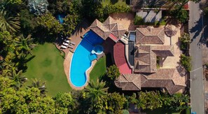 A heated pool - Royal Caribbean Punta Cana (Punta Cana)