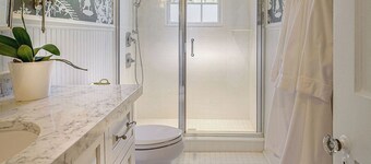 Historic Thistle Dhu Mansion w/ Speakeasy 10k Sq Ft in Village of Pinehurst