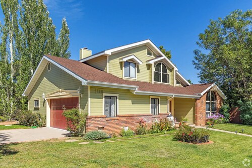 NEW! Casa de Cameron Games/Grill/Lake!