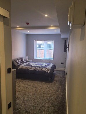 Room - Cosy Private Ensuite Room in Central Blackburn (Blackburn)