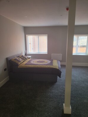 Room - Cosy Private Ensuite Room in Central Blackburn (Blackburn)
