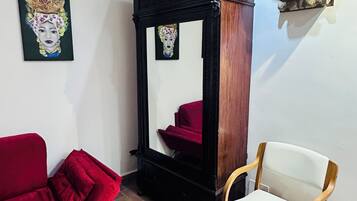 Family Quadruple Room, Private Bathroom | Living area