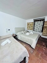 Family Quadruple Room, Private Bathroom