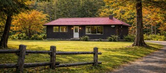 Private 4-Bedroom Lakeside Cottage on Nutt Lake, Muskoka