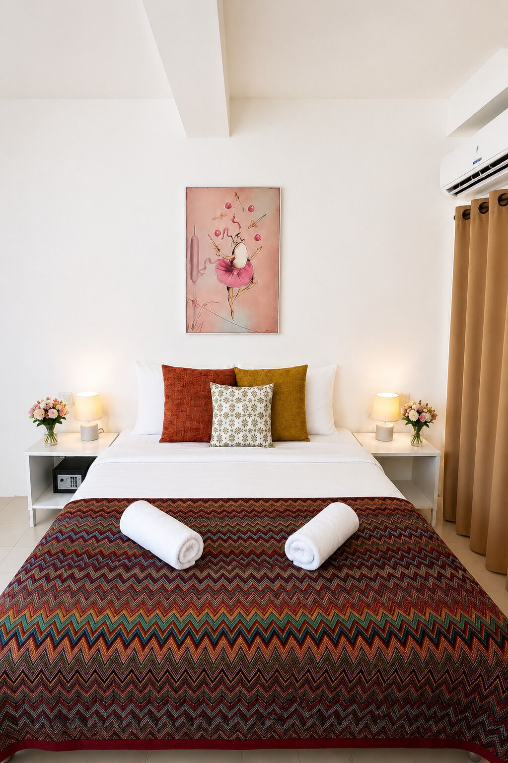 Chambre Standard double | Coffre-fort, accès au Wi-Fi (inclus), literie fournie