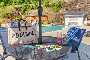 Pool - Pool Steps Away! Perfect for Families! Walk-in! (Branson)
