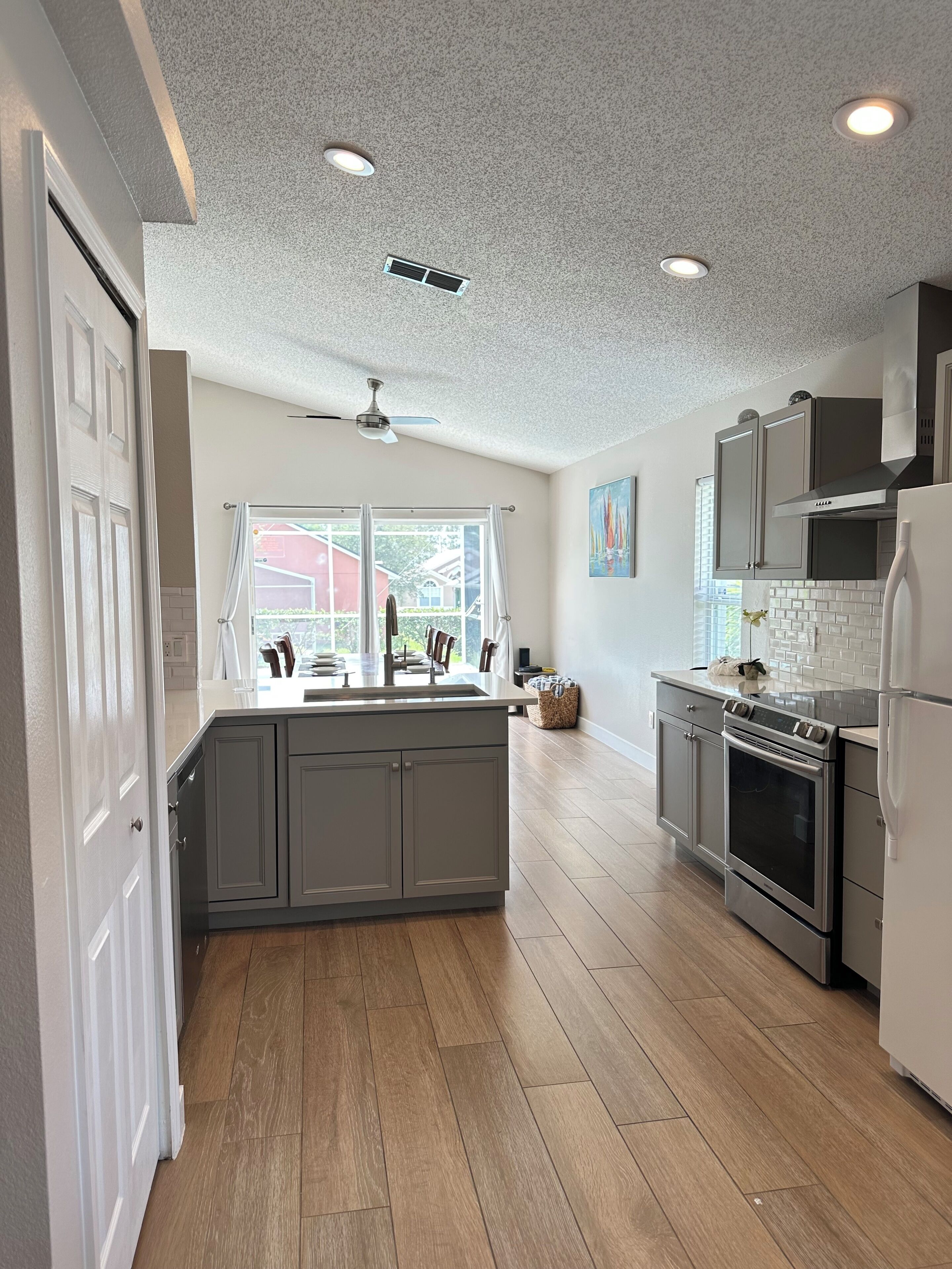 Microwave, oven, stovetop, dishwasher