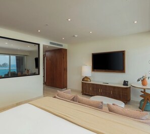 Room - Infinity King Ocean View with Hot Tub (Cabo San Lucas)
