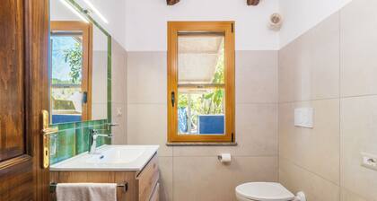 Villa 100 meters from the beach with whirlpool