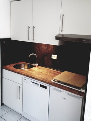 Private kitchen - Vacation home, Zeeland, Holland, North Sea, Starnd, WLAN, family-friendly park (Bruinisse)