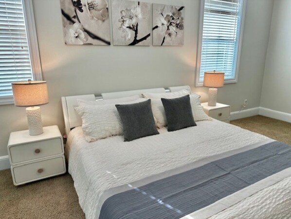 4 bedrooms, iron/ironing board, WiFi, bed sheets