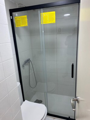 Quarto casal família | Banheiro