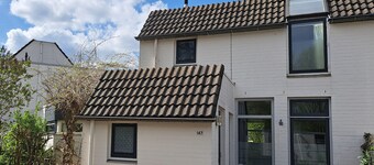 Family house in the green and near Amsterdam with very spacious living room