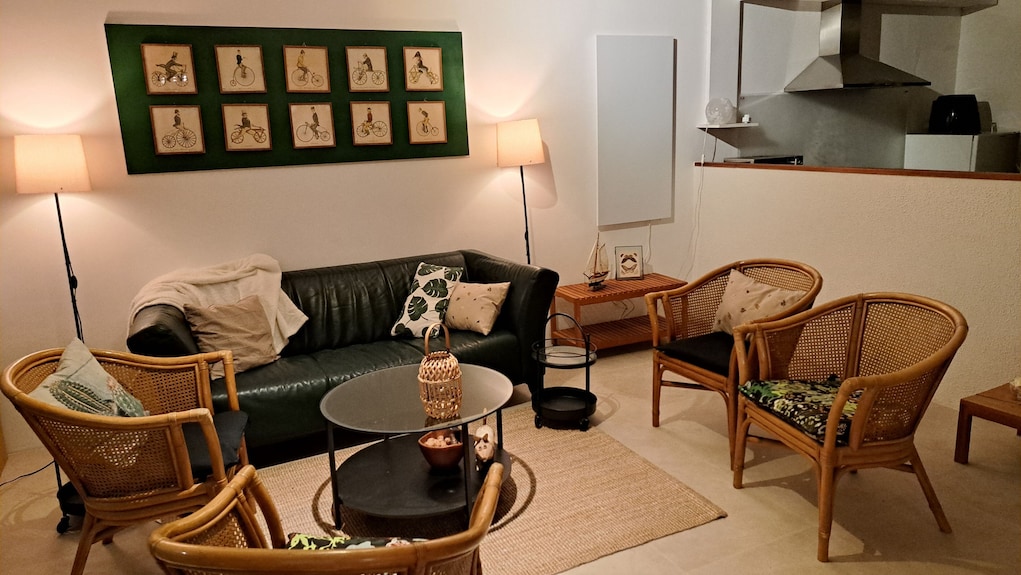 Family House In The Green And Near Amsterdam With Very Spacious Living Room - Naarden